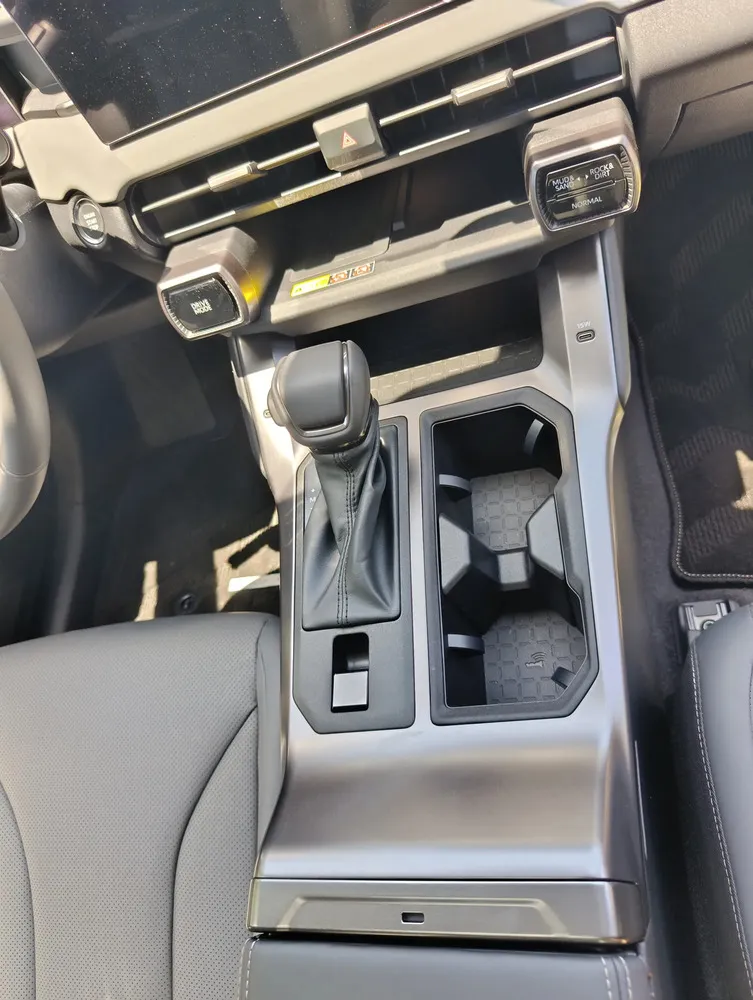 Vista 18 del vehículo: Toyota RAV4