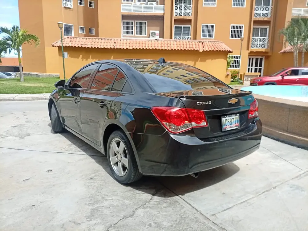 Vista 4 del vehículo: Chevrolet Cruze
