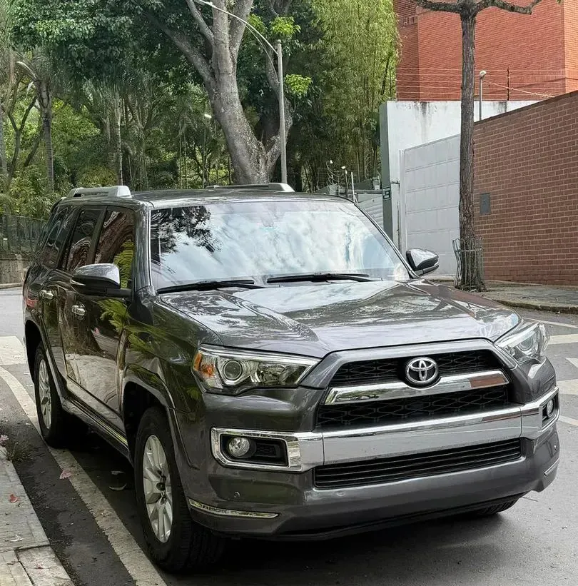 Vista 3 del vehículo: Toyota 4runner
