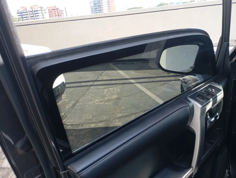 Vista 17 del vehículo: Toyota 4runner