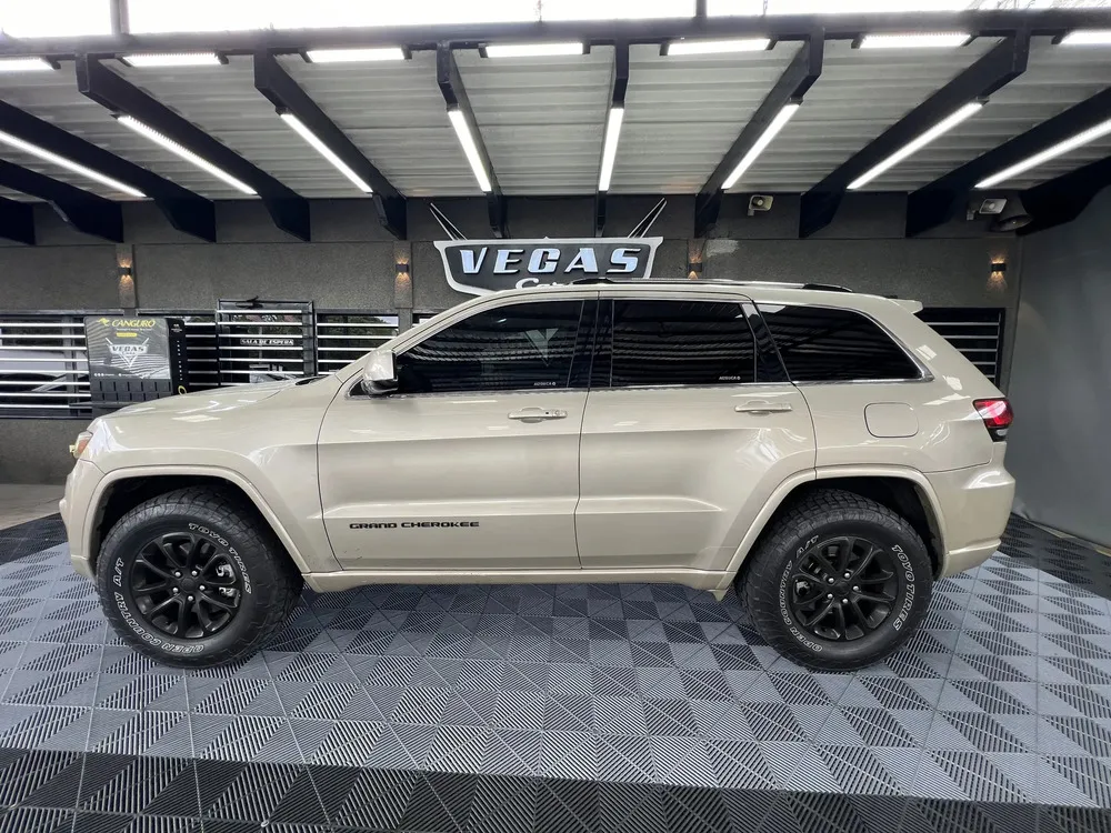Vista 2 del vehículo: Jeep Grand
