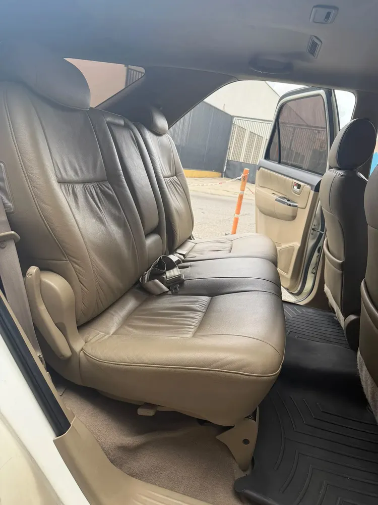 Vista 18 del vehículo: Toyota Fortuner
