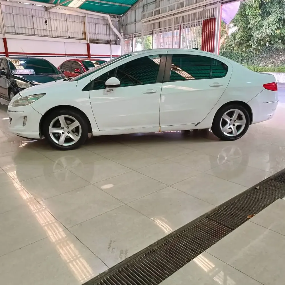 Vista 10 del vehículo: Peugeot 408