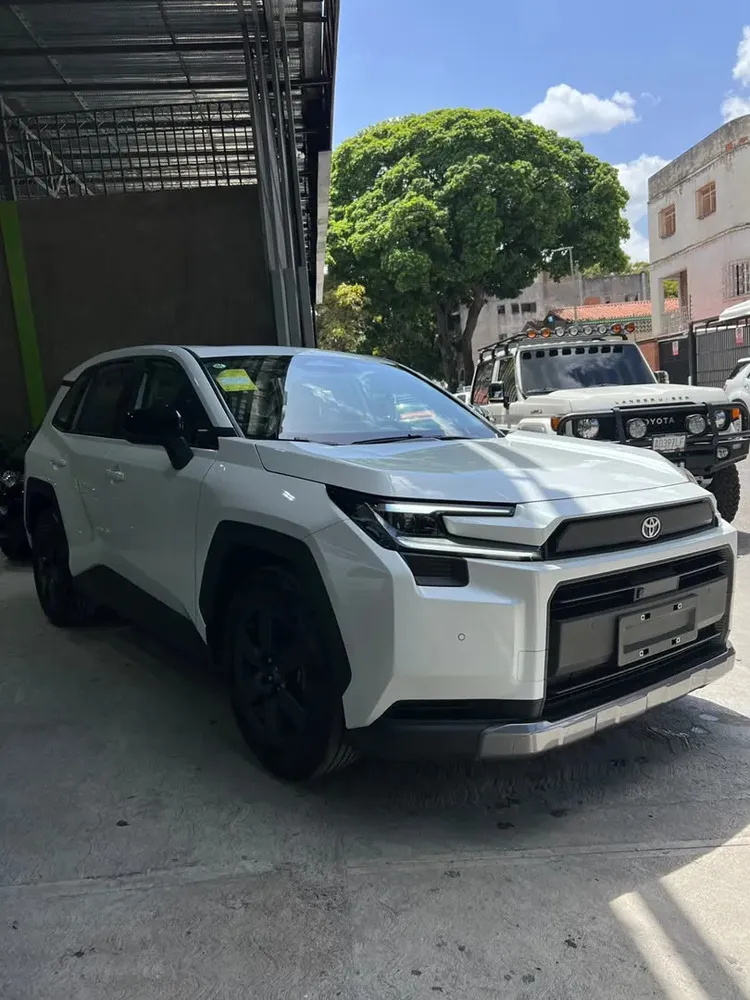 Vista 3 del vehículo: Toyota Rav4