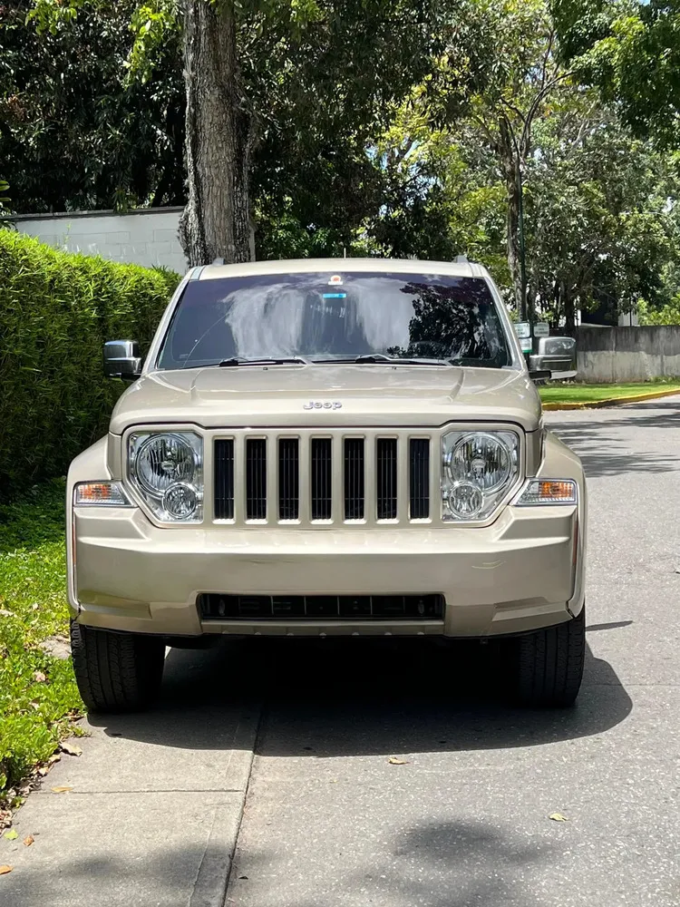 Vista 4 del vehículo: Jeep Cherokee