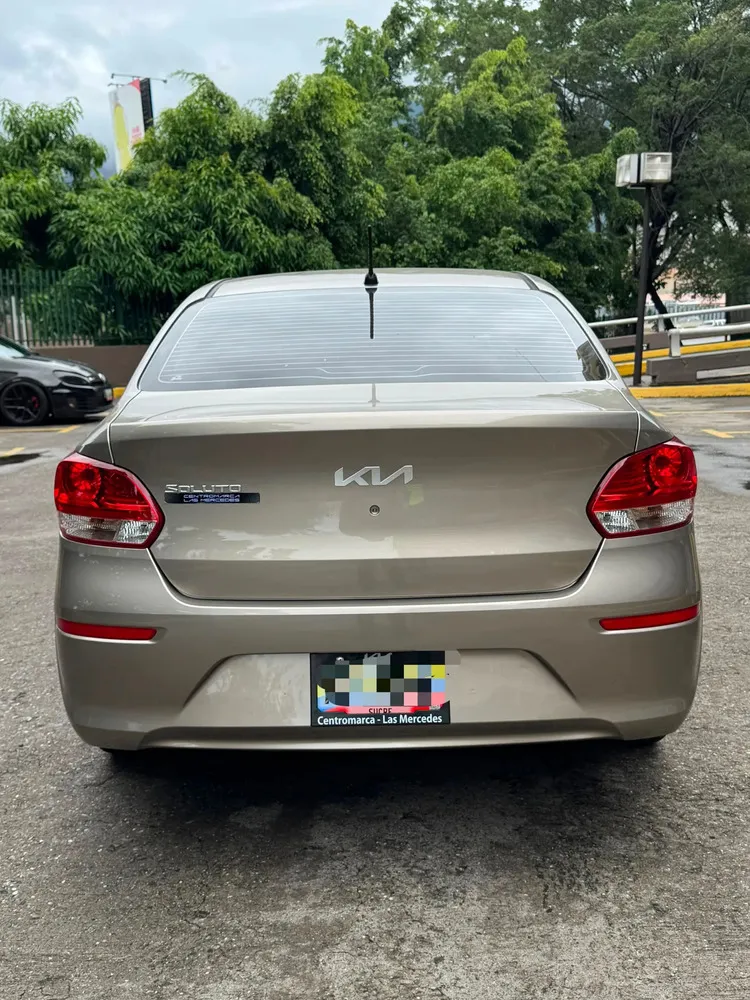 Vista 5 del vehículo: Kia Soluto