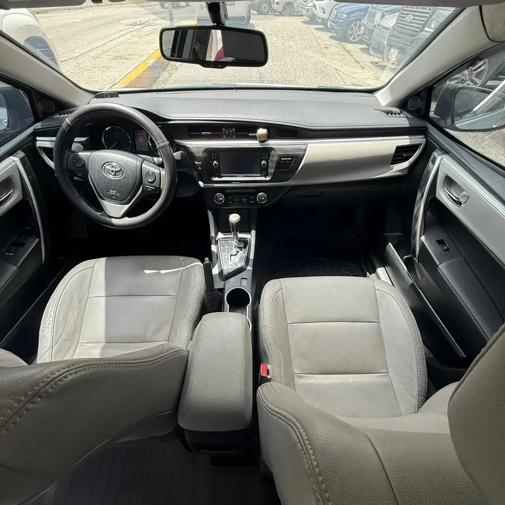 Vista 10 del vehículo: Toyota Corolla
