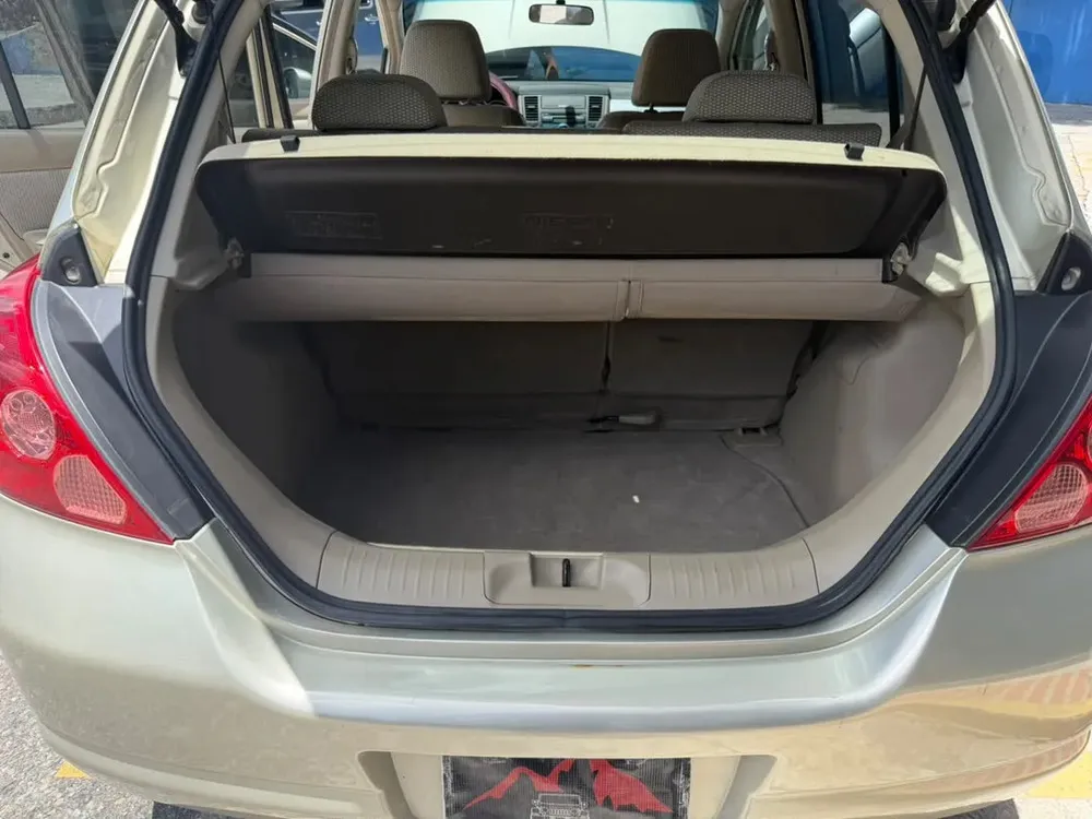 Vista 12 del vehículo: Nissan Tiida