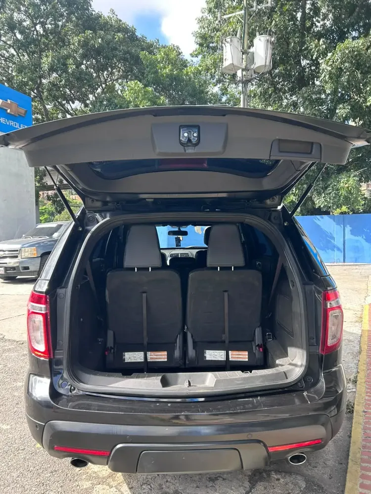 Vista 14 del vehículo: Ford Explorer