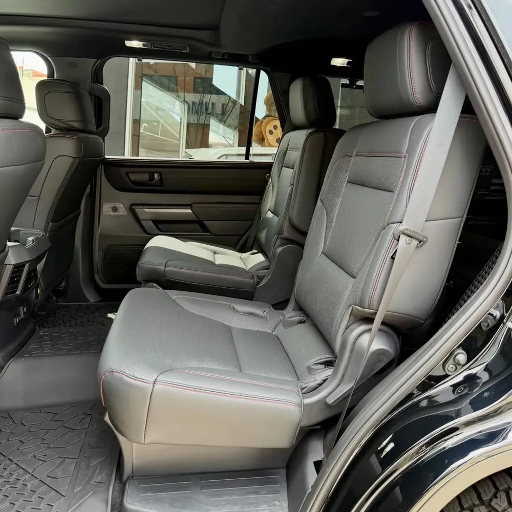 Vista 5 del vehículo: Toyota Sequoia