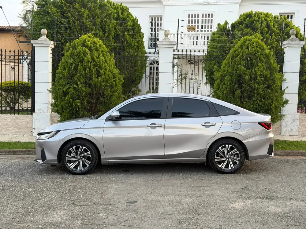 Vista 7 del vehículo: Toyota Yaris