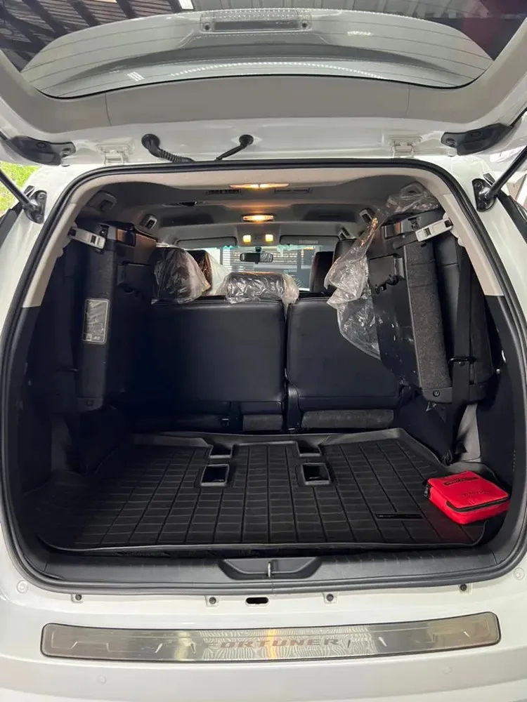 Vista 6 del vehículo: Toyota Fortuner