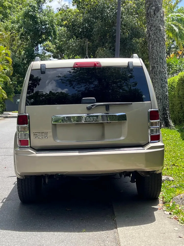 Vista 10 del vehículo: Jeep Cherokee