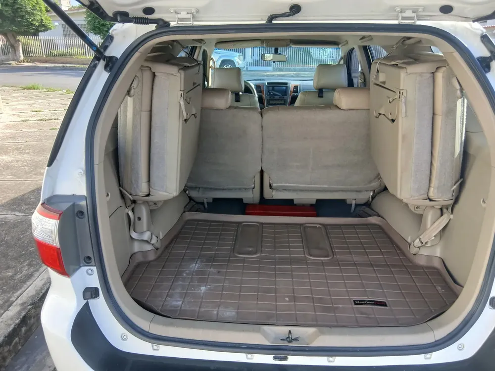 Vista 13 del vehículo: Toyota Fortuner