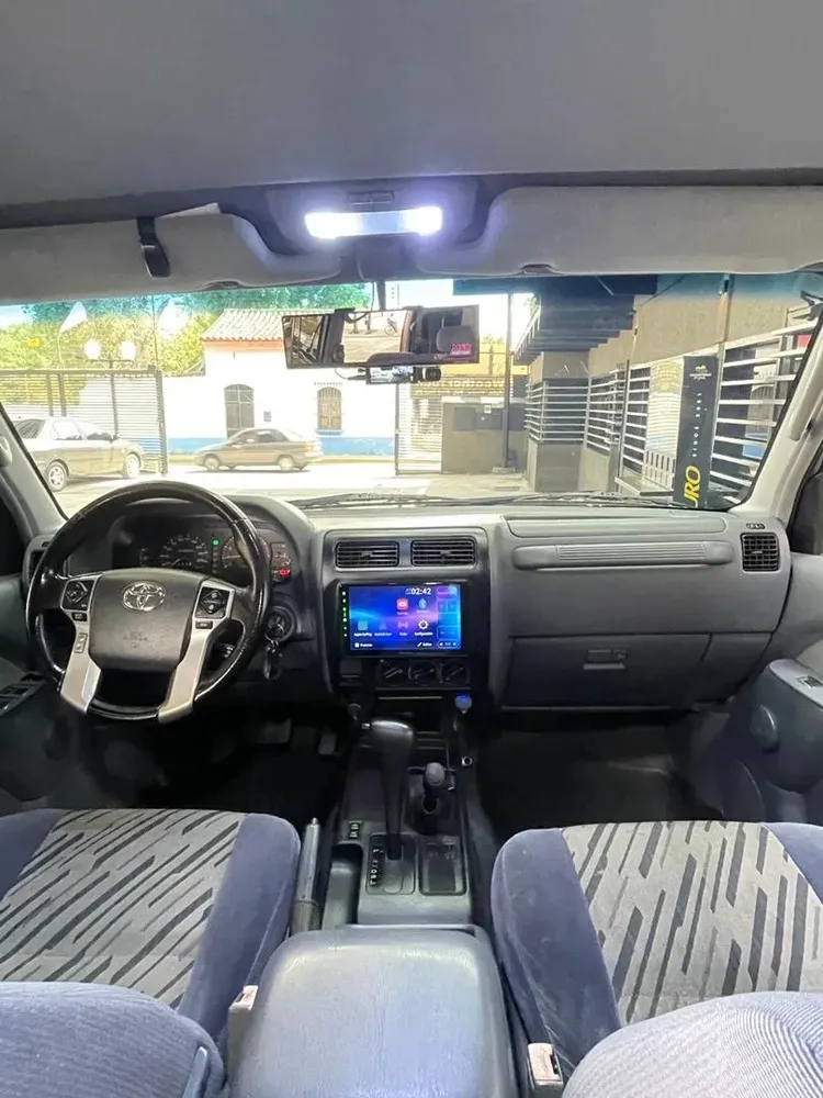 Vista 4 del vehículo: Toyota Prado