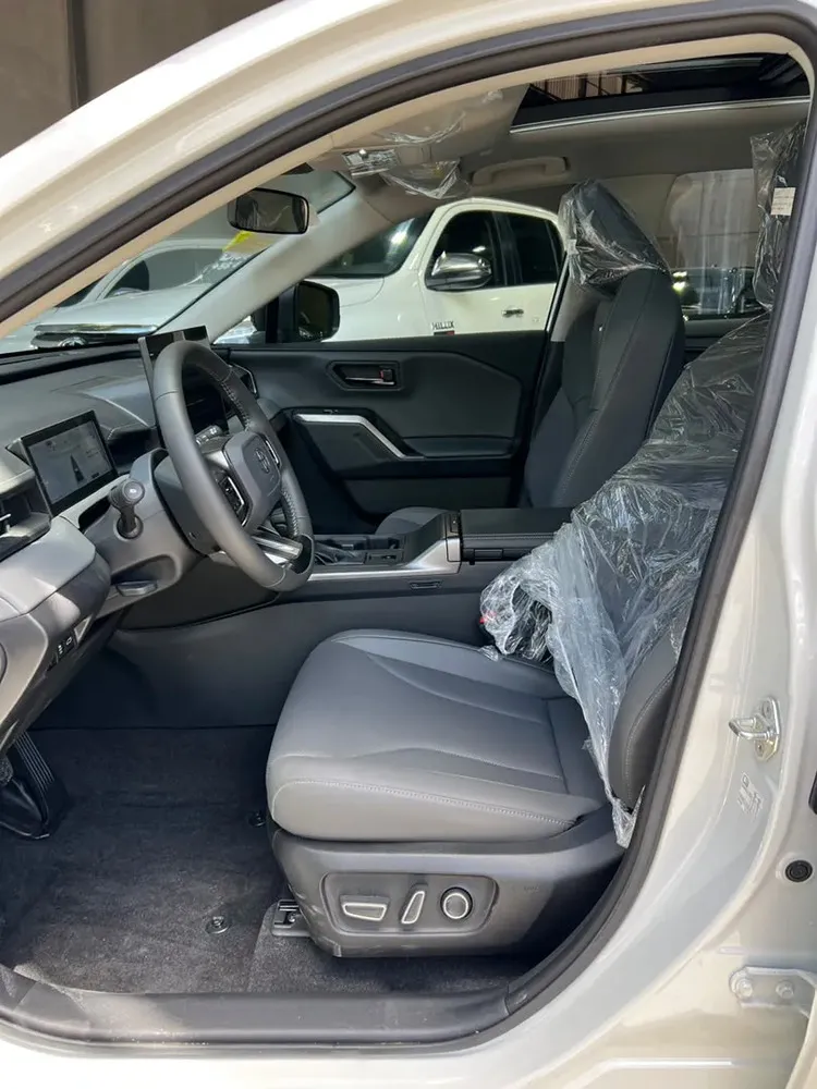 Vista 10 del vehículo: Toyota Rav4