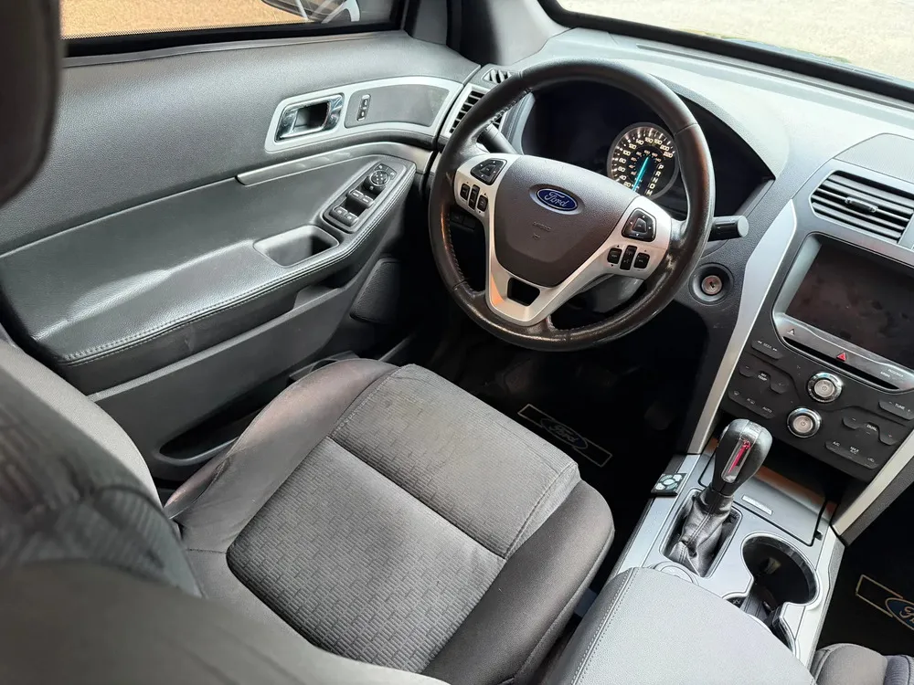 Vista 9 del vehículo: Ford Explorer