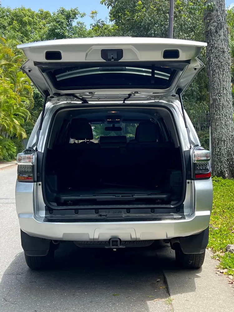 Vista 8 del vehículo: Toyota 4Runner