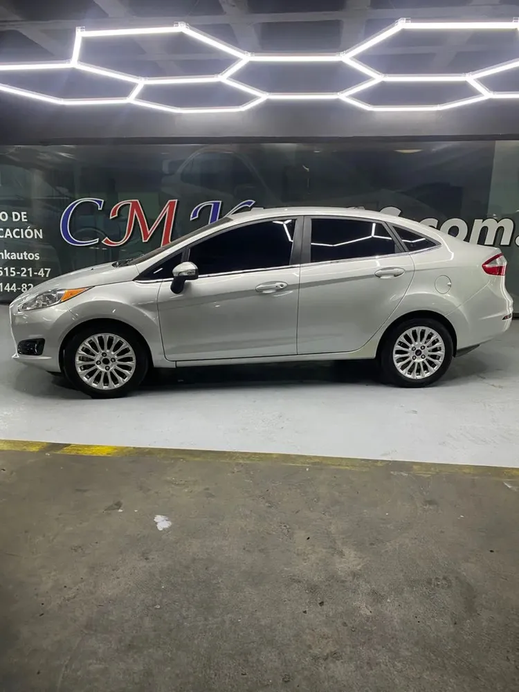 Vista 9 del vehículo: Ford Fiesta