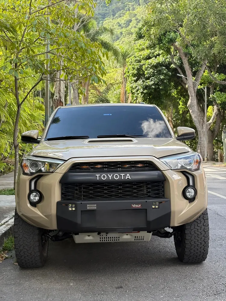 Vista 8 del vehículo: Toyota 4Runner