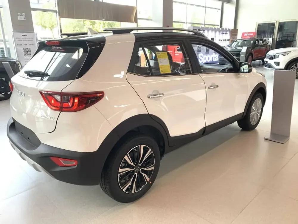 Vista 3 del vehículo: Kia KX1