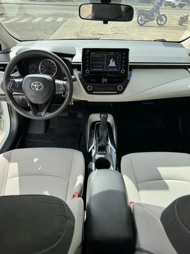 Vista 8 del vehículo: Toyota Corolla