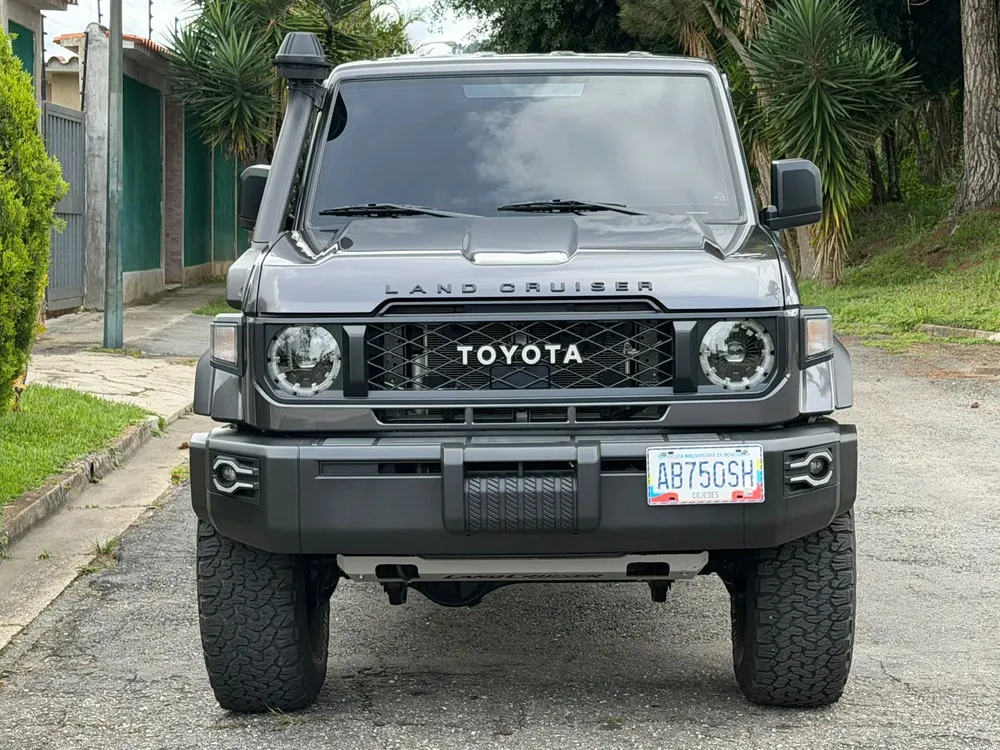 Vista 5 del vehículo: Toyota Serie