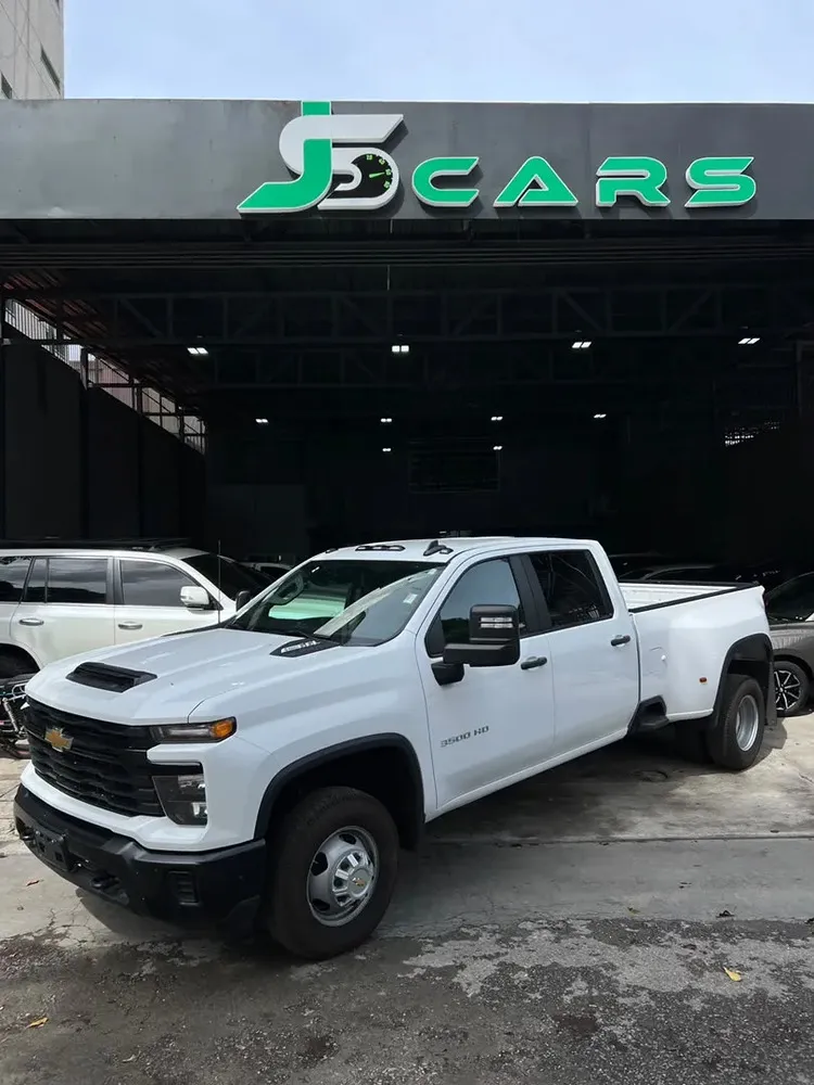 Chavrolet Silverado 2024 - Vista principal