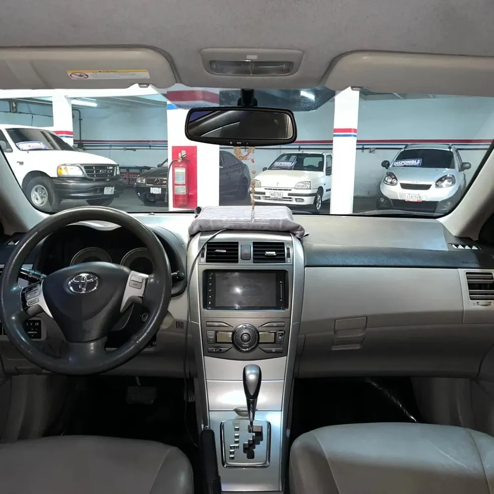 Vista 8 del vehículo: Toyota Corolla