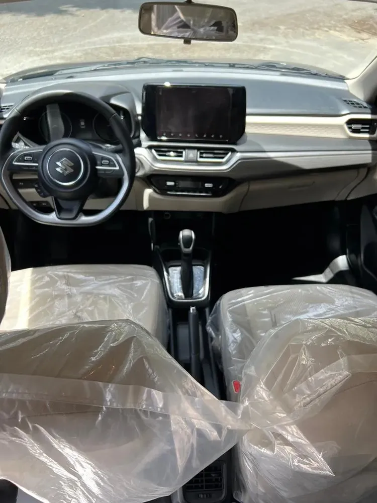 Vista 9 del vehículo: Suzuki Dzire
