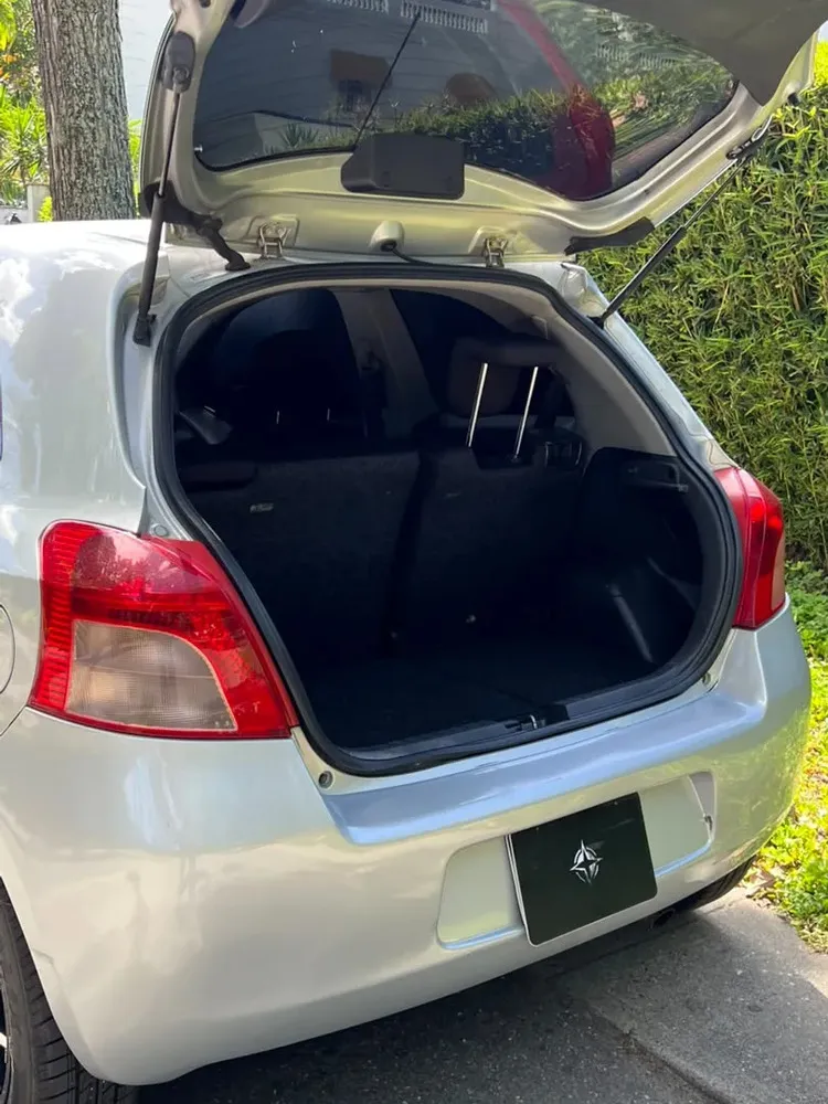 Vista 15 del vehículo: Toyota Yaris