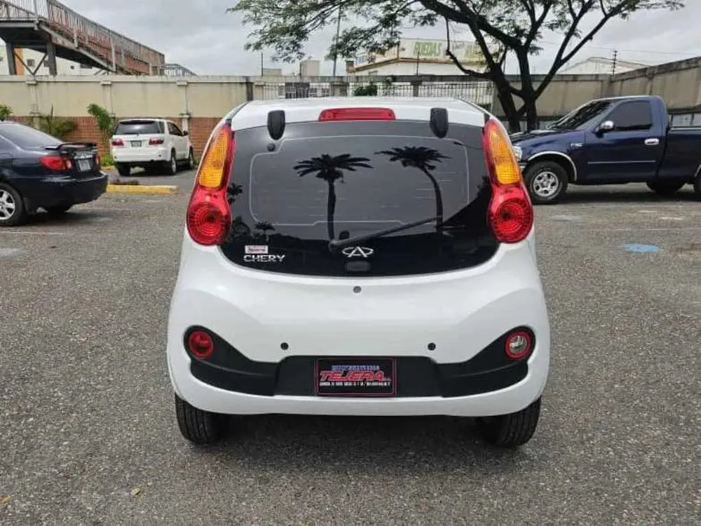 Vista 3 del vehículo: Chery Arauca