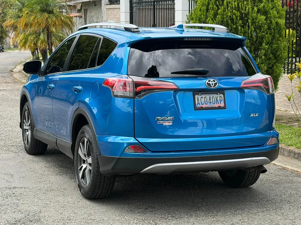 Vista 6 del vehículo: Toyota Rav4