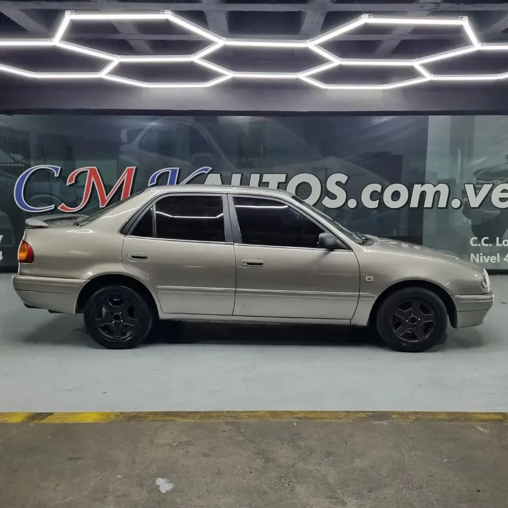 Vista 6 del vehículo: Toyota Corolla