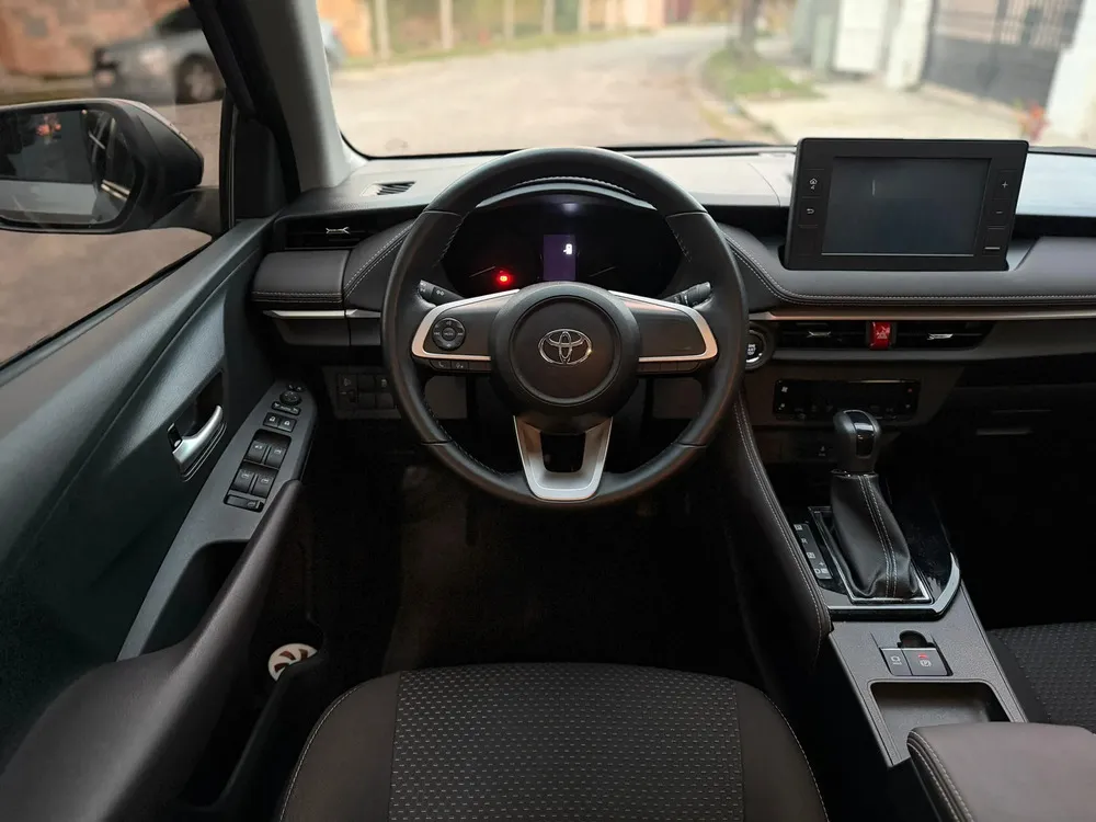 Vista 10 del vehículo: Toyota Yaris