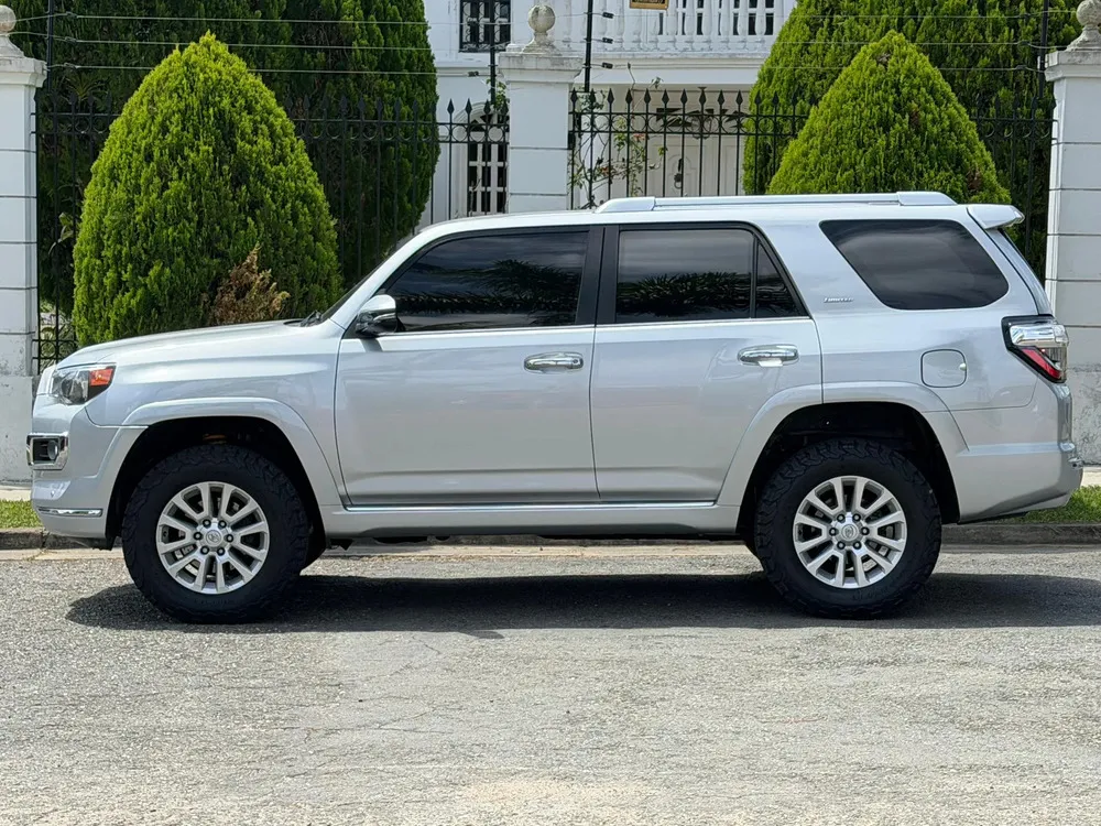 Vista 3 del vehículo: Toyota 4runner