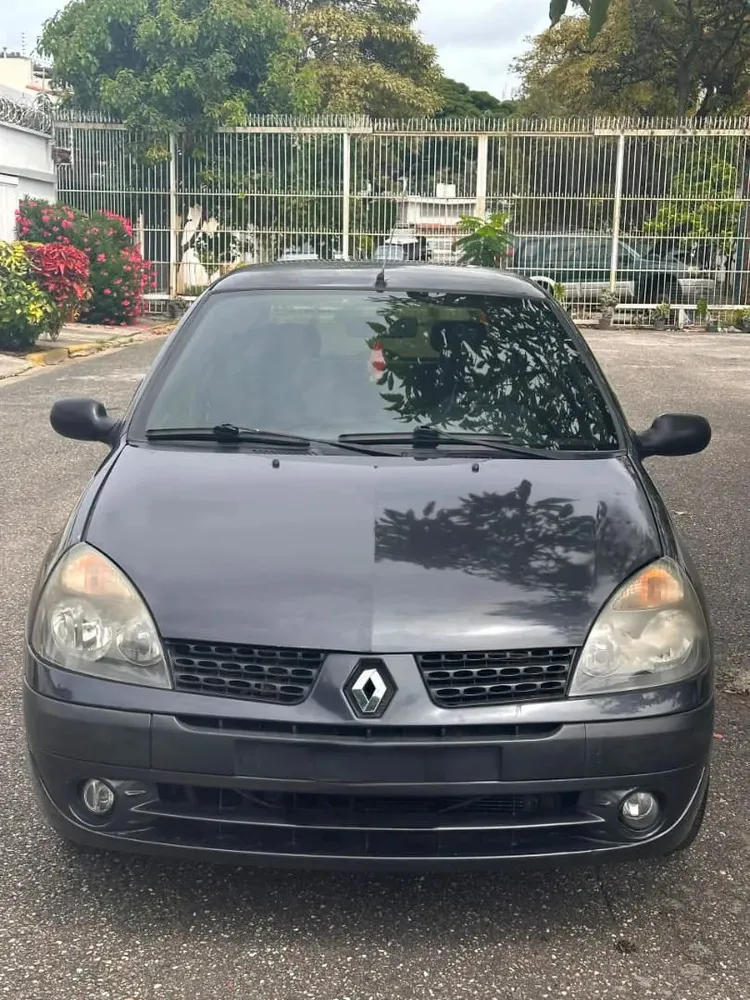 Vista 3 del vehículo: Renault Clio