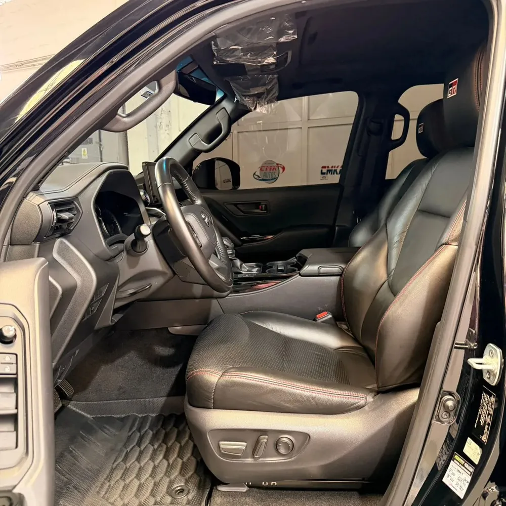 Vista 7 del vehículo: Toyota LC300