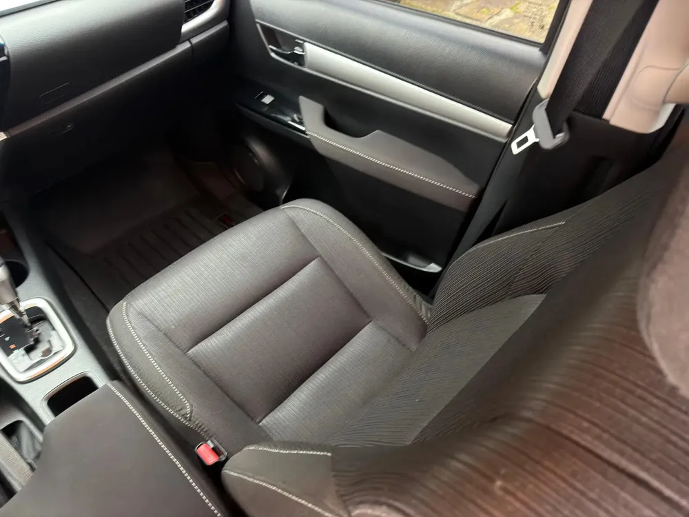 Vista 9 del vehículo: Toyota Hilux