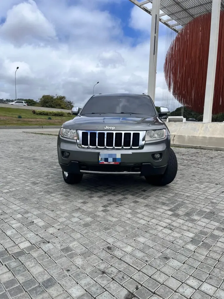 Vista 4 del vehículo: Jeep Grand