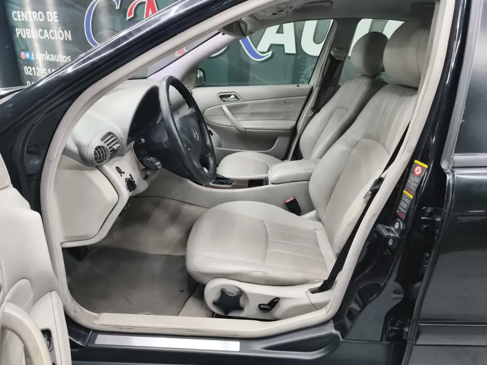Vista 7 del vehículo: Mercedes-Benz C200