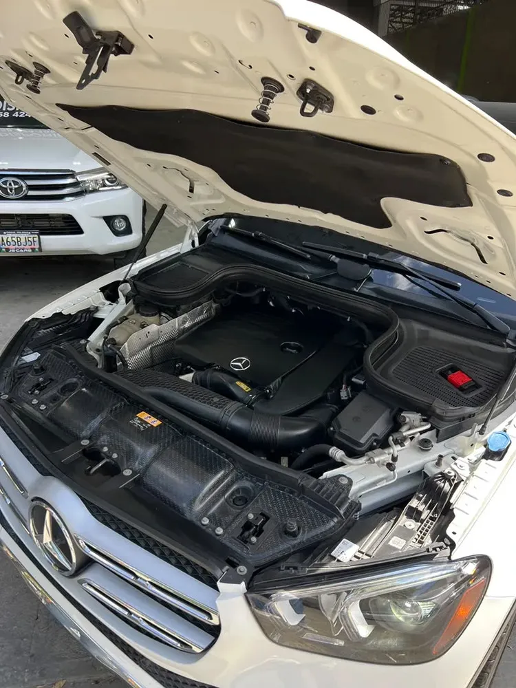 Vista 12 del vehículo: Mercedes Benz