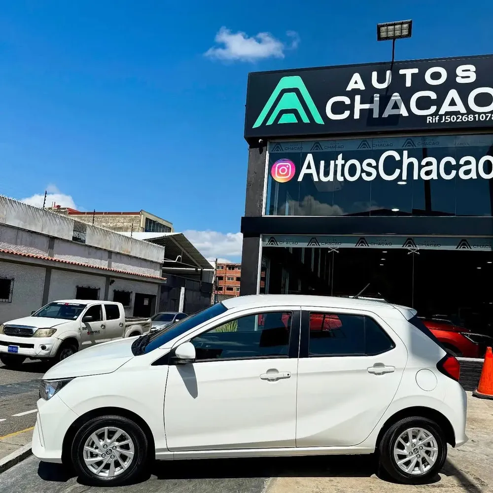 Vista 3 del vehículo: Toyota Agya