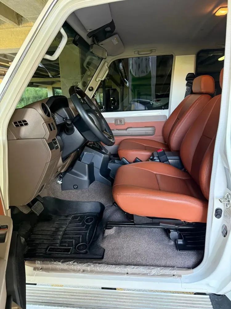 Vista 7 del vehículo: Toyota Land