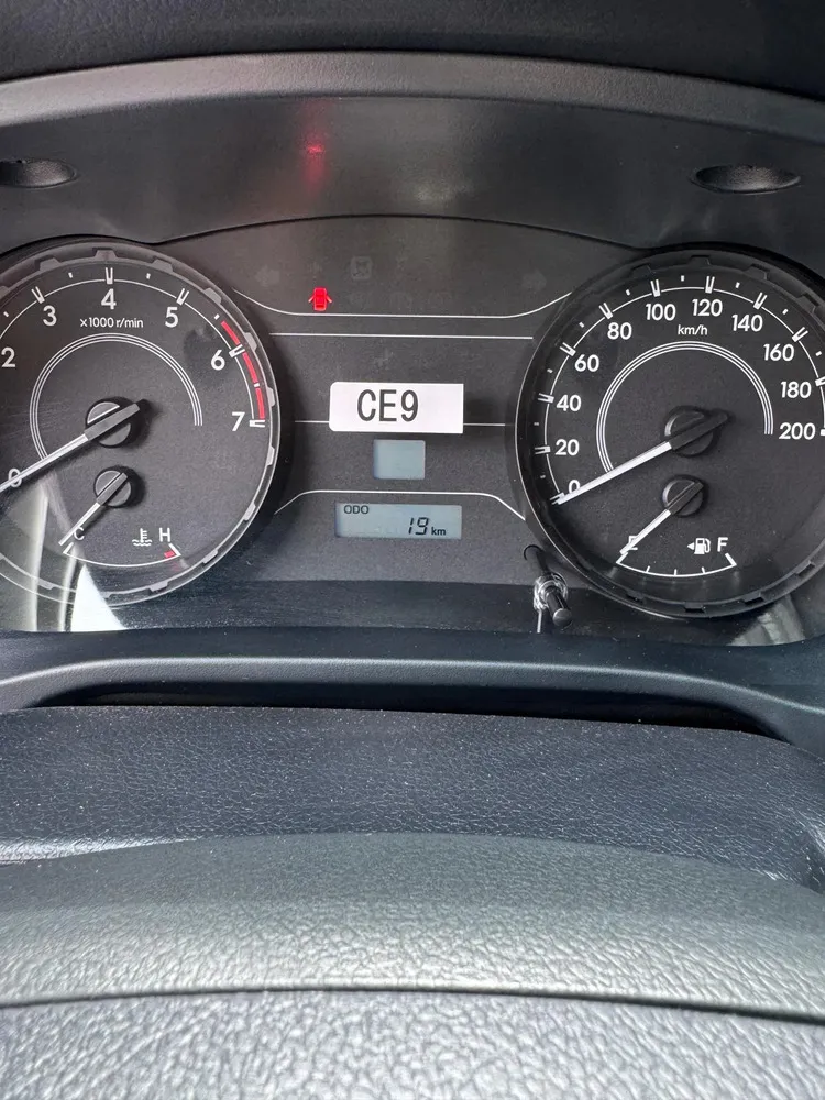 Vista 10 del vehículo: Toyota Hilux