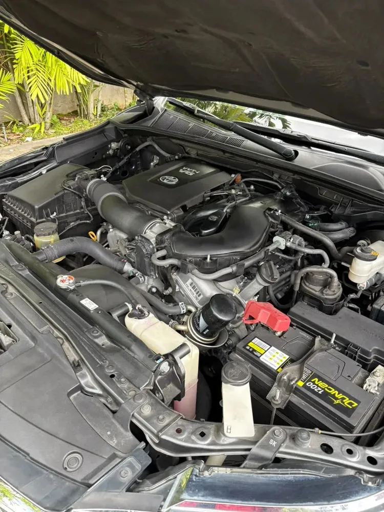 Vista 8 del vehículo: Fortuner Dubai