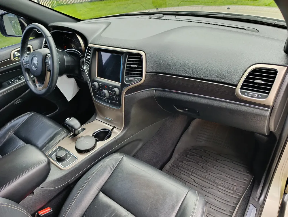 Vista 16 del vehículo: Jeep Grand