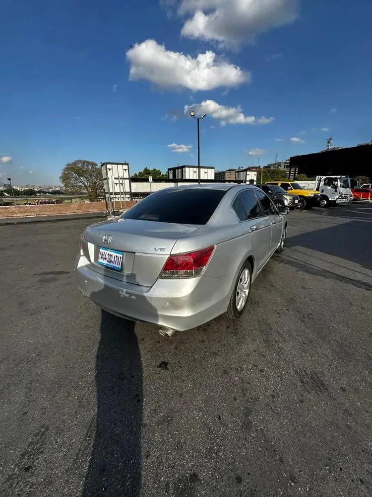 Vista 6 del vehículo: Honda Accord