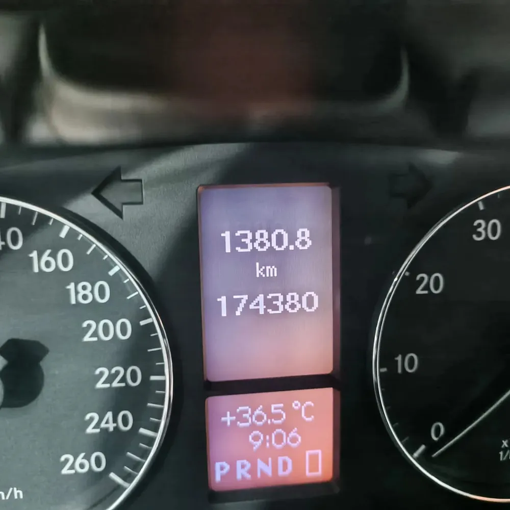 Vista 3 del vehículo: Mercedes-Benz C200