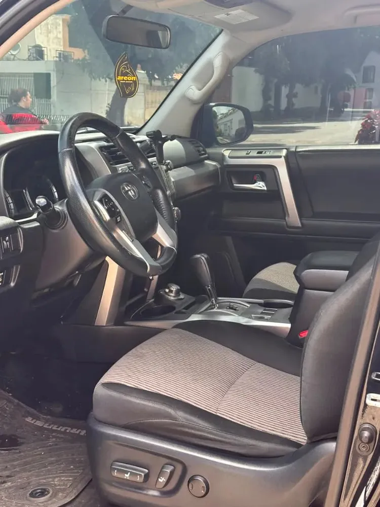 Vista 7 del vehículo: Toyota 4Runner